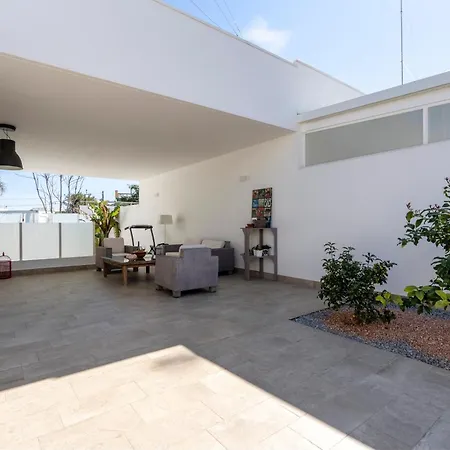 Villa Musa - Your Exclusive Stay In Bari Exterior photo